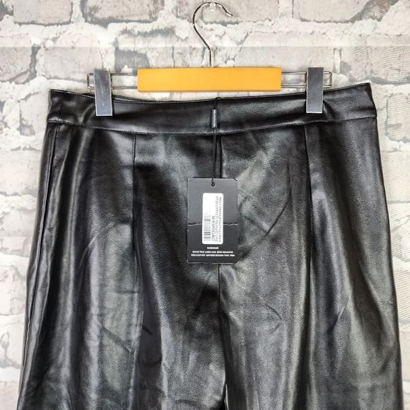 PrettyLittleThing Vegan Faux Leather Zip Front Wide Leg Trouser Black Size 6 New - Picture 11 of 16